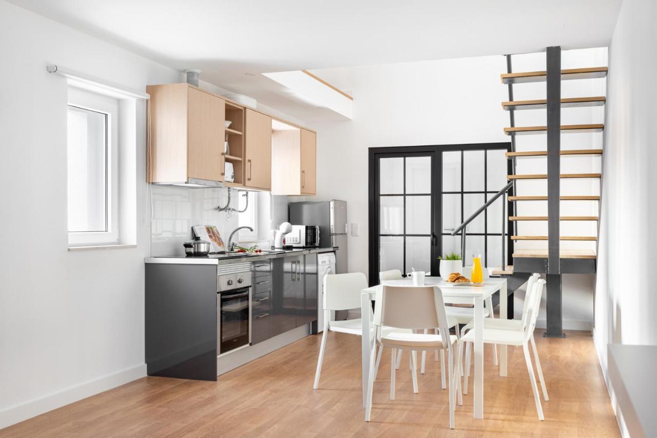 Altido Stylish 2-Level Flats Near Ajuda Palace Lisbon Exterior photo