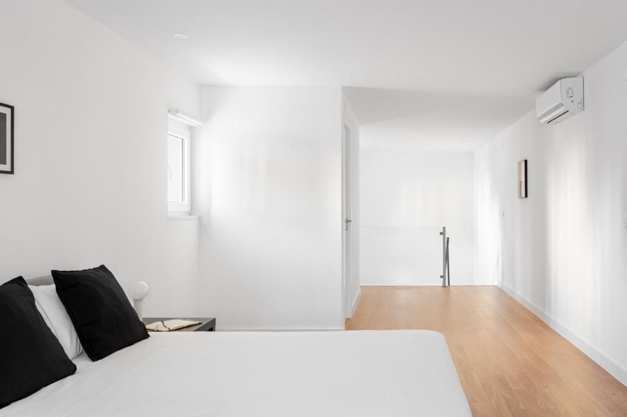 Altido Stylish 2-Level Flats Near Ajuda Palace Lisbon Exterior photo