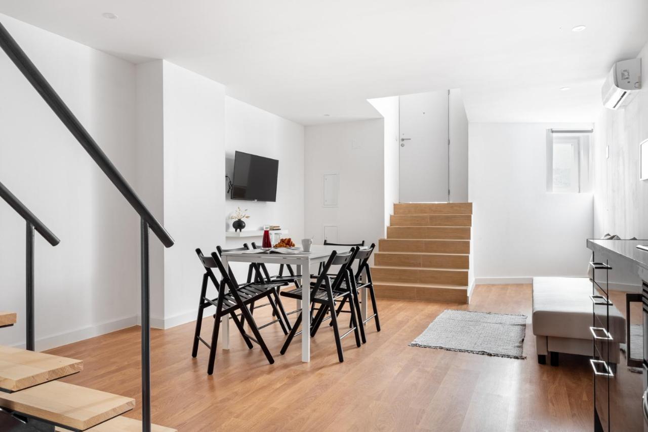 Altido Stylish 2-Level Flats Near Ajuda Palace Lisbon Exterior photo